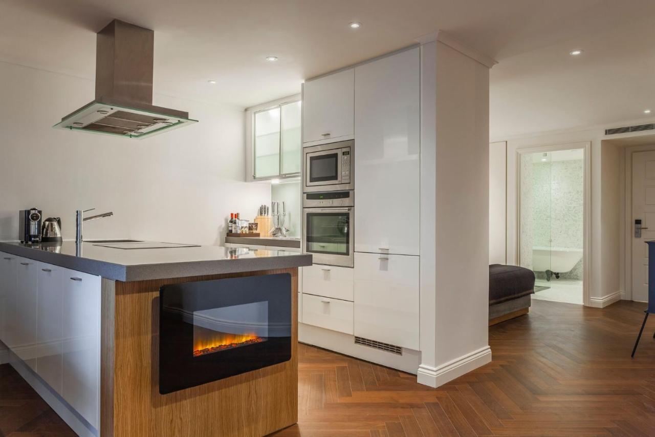 Hotel The Roseate Reading Exterior foto A modern kitchen