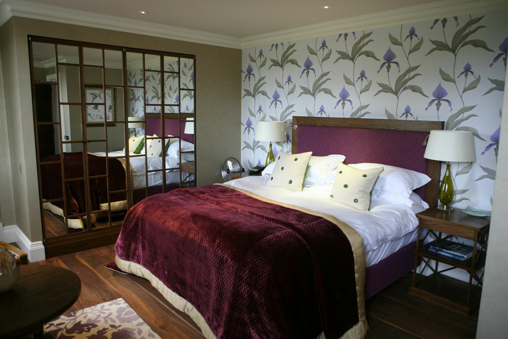 Hotel The Roseate Reading Exterior foto A bedroom at the hotel